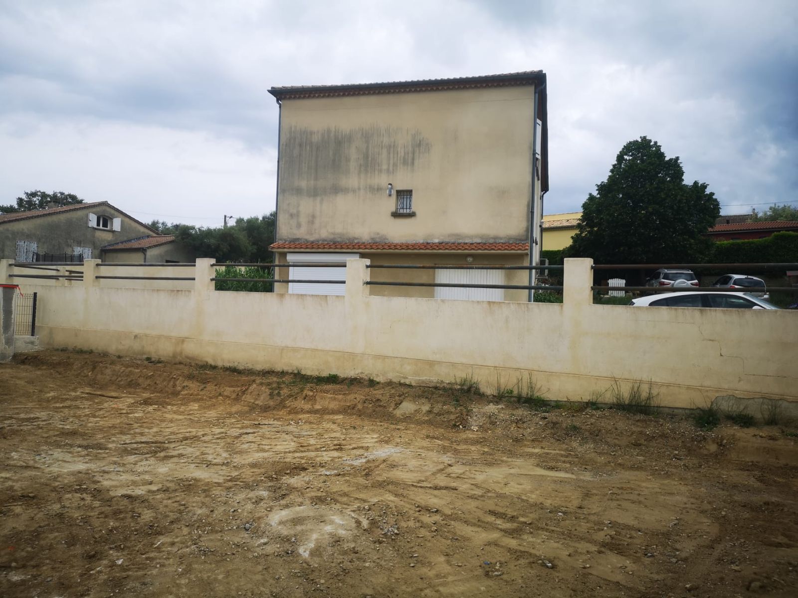 Aménagement extérieur avec piscine à Pont Saint Esprit