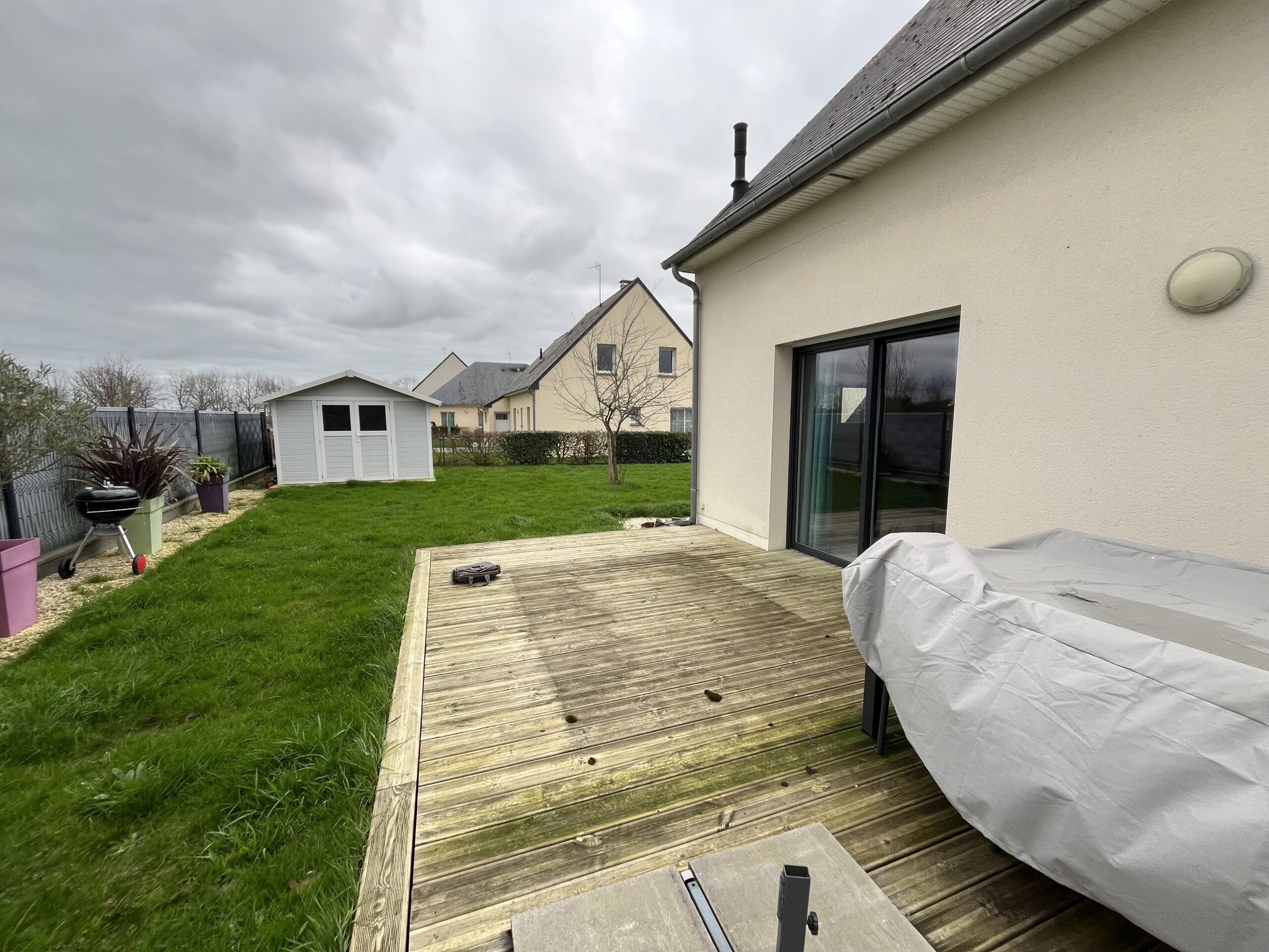 Aménagement extérieur à L'Huisserie